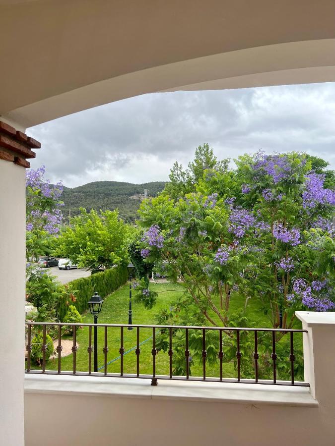 Los Dolmenes Antequera Exterior photo