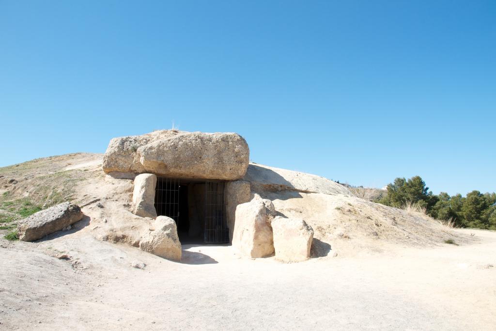 Los Dolmenes Antequera Exterior photo